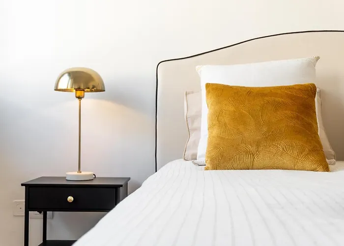 Pensionat The Novels